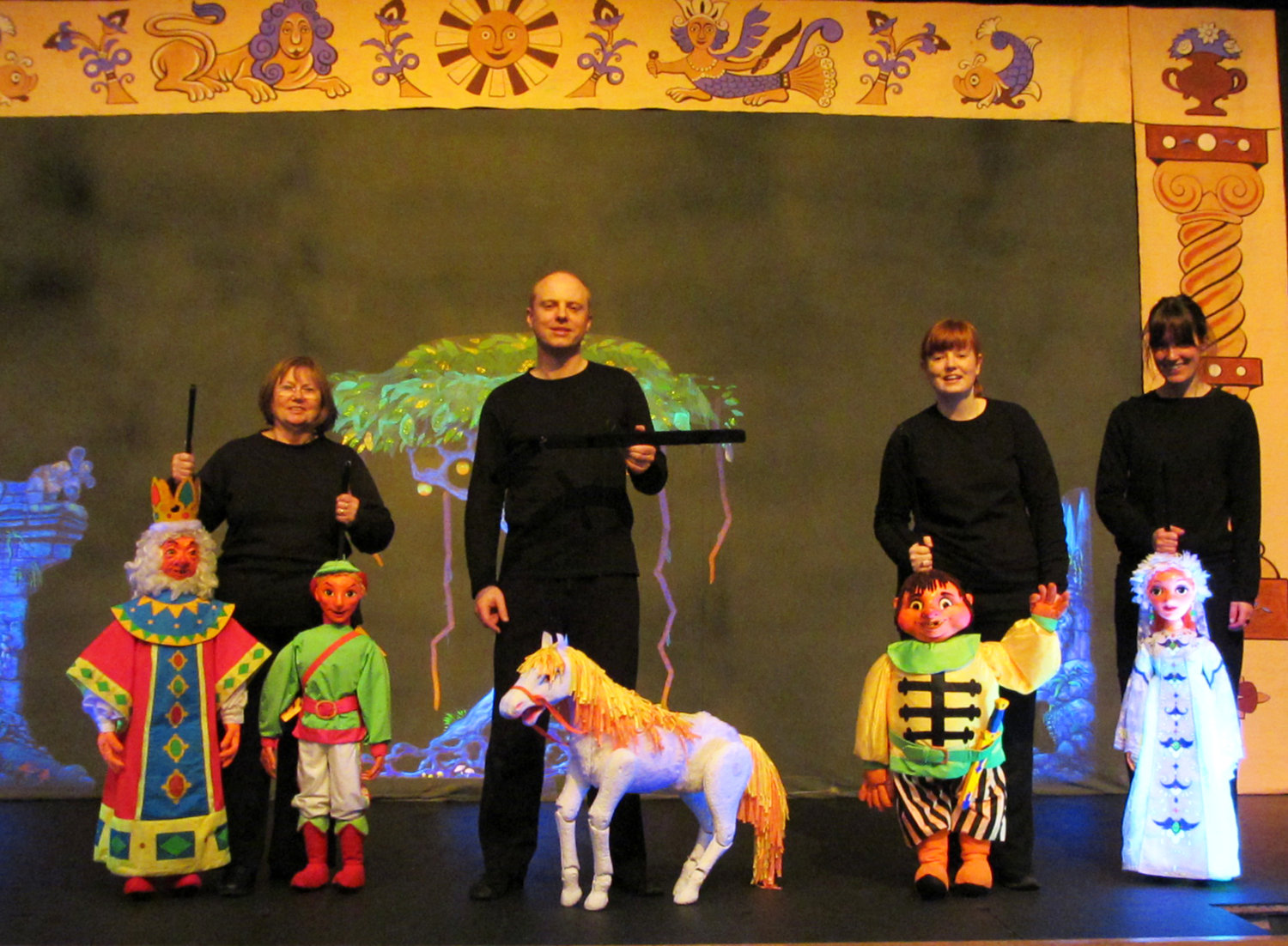 Biggar Puppet Theatre  World Encyclopedia of Puppetry Arts